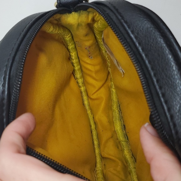 Olivia Miller Handbag Collection Emoji Crossbody - Picture 9 of 10